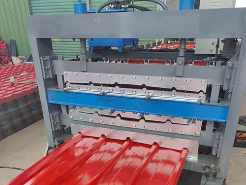 三层彩钢压瓦机 