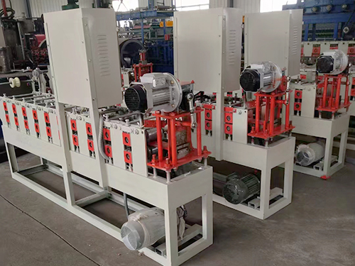 全自动彩钢扣板机